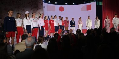 PKOl zaprezentował stroje Polaków na ceremonię otwarcia igrzysk w Paryżu-20513