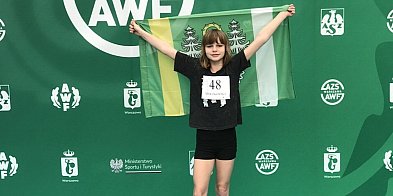 Zuzanna Mroczkowska rozbija bank w lekkiej atletyce! Rekord szkoły i złoto!-27568