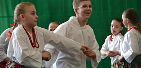 Dzieci z Obrytego ożywiają zapomniane tańce!