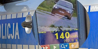 Czy to nowy rekord prędkości w Gródku Nowym? 20-latek słono zapłacił!-29244
