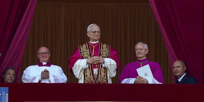 Nowy papież ukazał się światu