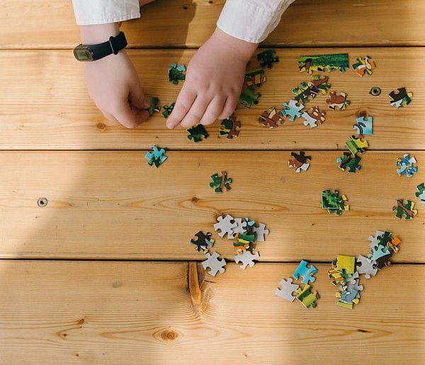 Układanie puzzli jako rozrywka pełna korzyści. Sprawdź, dlaczego warto!-29414