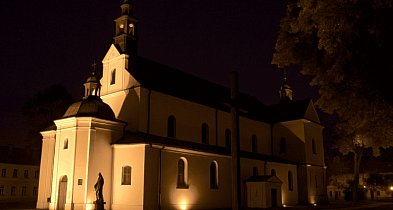 Zwiedź pułtuską bazylikę nocą! Co odkryjesz w jej wnętrzu?-29740