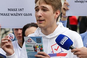 Akcja Uczniowska: koalicja rządowa dostała od młodych czerwoną kartkę-29856