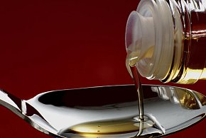 Popularny syrop na kaszel wycofany. Lepiej nie ryzykuj i sprawdź etykietę-30061