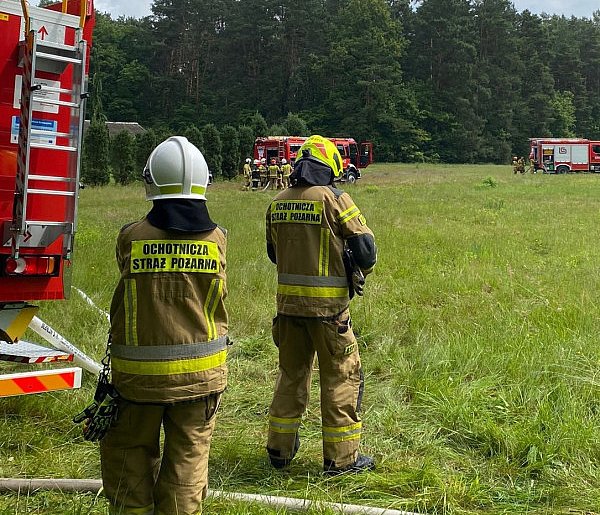 Pułtuscy strażacy ruszyli w las! Zobacz, co tam zastali 🔥-30086