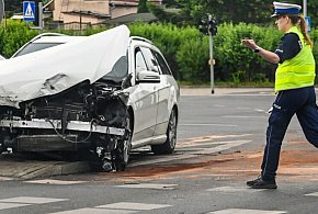 Policja: 340 wypadków podczas długiego weekendu; zginęło 21 osób-30302