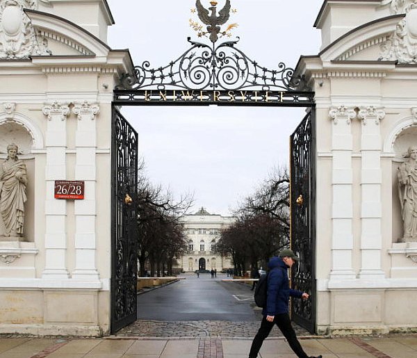 Uniwersytet Warszawski najlepszą polską uczelnią publiczną-30360