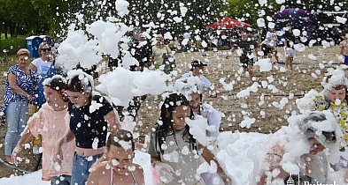 Radosne otwarcie sezonu letniego na plaży miejskiej w Pułtusku -30475