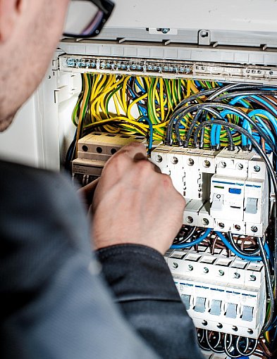 Energa i PGE odcinają zasilanie – mamy terminy i adresy!-30622