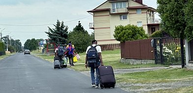 Zgłoszenie o „nielegalnych imigrantach”. Policja uspokaja-30655