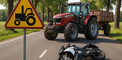 O włos od tragedii! BMW kontra Massey Ferguson w powiecie pułtuskim!-30631
