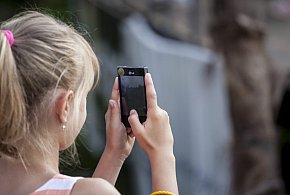 Debata nad zakazem smartfonów w szkołach-31358