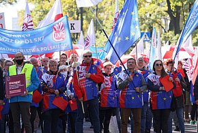 1 września manifestacja nauczycieli przed MEN-31545