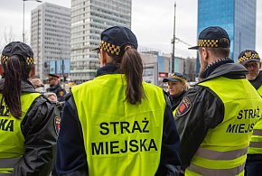 Będą surowsze kary za ataki na strażników miejskich, ratowników i lekarzy-31647