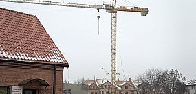 Ogromny żuraw w Pułtusku