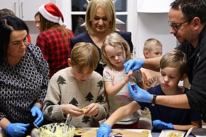 MCKiS zorganizowało „Mikołajkową Fabrykę Orzeszków”-1938