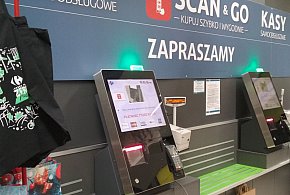 Gigant handlowy może opuścić kraj. Ma w Polsce 800 sklepów-32326