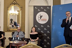 Debata „Koronacje 1025–2025: o dziedzictwie władzy” w Pułtusku -32444