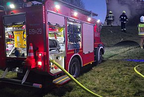 Syreny wyły dwukrotnie. A do pożaru jadą aż dwa rodzaje straży!-33839