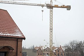 Ogromny żuraw w Pułtusku. Sprawdź, co powstaje za Prokuraturą!-33927