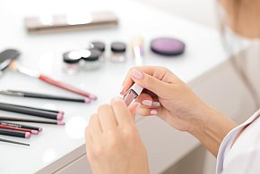 Nie używaj tych kosmetyków. GIS ostrzega przed produktami-34019