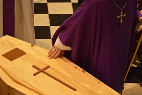 Rewolucja w pochówkach coraz bliżej. Tego w Polsce jeszcze nie było-34297