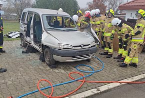 Strażacy OSP po trudnym egzaminie! Zobacz, kto zdobył kwalifikacje do akcji-34305