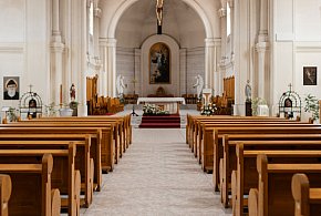 Miliony na Kościół w 2026 roku. Państwo co roku dokłada do duchownych-34858