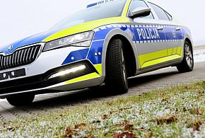 Uderzył i uciekł. Szokujące sceny w Bobach-35287