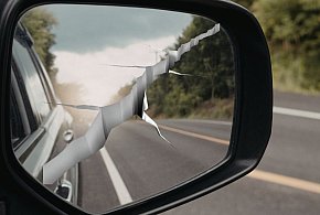 Nocny szał w Pułtusku! BMW zniszczone bez powodu