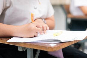 Matura: działania na liczbach rzeczywistych i funkcje