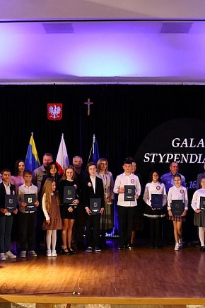 Burmistrz wręczyła 136 stypendiów!-1889