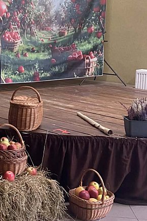 „Śpiewanie przy szarlotce” w Przemiarowie-1930