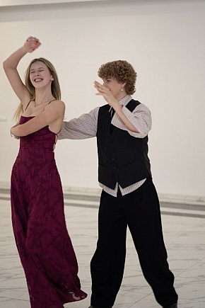 Zobacz, co działo się na studniówce LO Skargi-1975