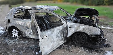 Ucieczka, podpalenie samochodu i szybka akcja policji-33075