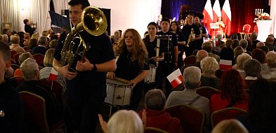 Koncert Patriotyczny w Pułtusku poruszył publiczność!-33692