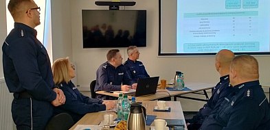 Pułtuscy policjanci ocenili swój rok pracy. Oto liczby [ANKIETA]