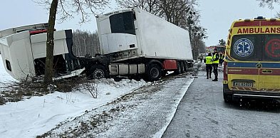 Nie żyje 75-letni kierowca. Dramatyczne zderzenie z Dafem