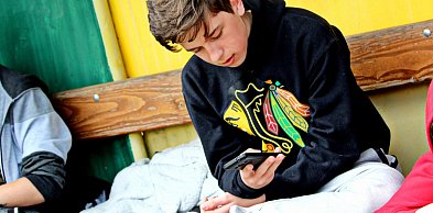 Od września bez telefonów komórkowych w podstawówkach?