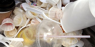 Wzrasta ilość odpadów komunalnych wytwarzanych przez przeciętnego Polaka