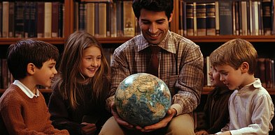 Wzrasta zasadnicze wynagrodzenie nauczycieli