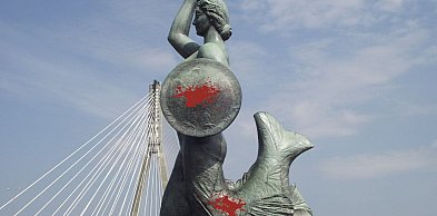 Sąd uznał za winne aktywistki, które oblały Pomnik Syreny