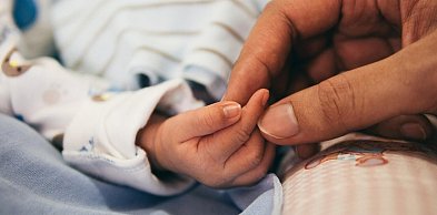 Niepokojące dane o urodzeniach w woj. mazowieckim. Co się dzieje?