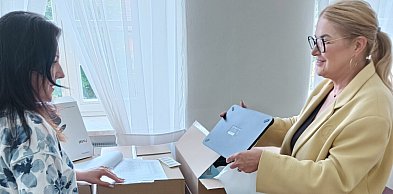 Przekazanie sprzętu do szkół