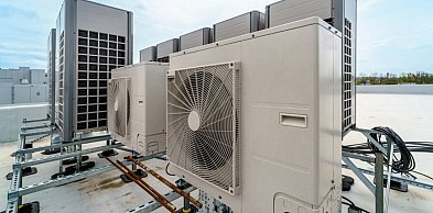 Technik chłodnictwa i klimatyzacji – czy to zawód z przyszłością?