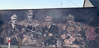 Pułtusk odnowi mural pamięci. Potrzeba 100 tys. zł na wyjątkową rocznicę
