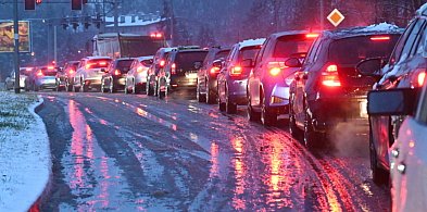 Marznące opady deszczu powodujące gołoledź w dziewięciu województwach-34745