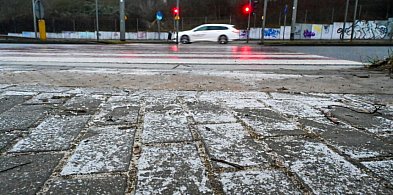 IMGW: opady marznące w 14 województwach-34760