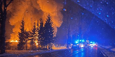 Dramatyczny poranek pod Pułtuskiem. Płonęły hale